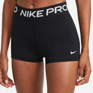 Nike Pro 3” Shorts, size S